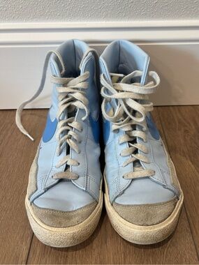 Nike Blazers Women's High-Top Sneakers in Light Blue and Beige